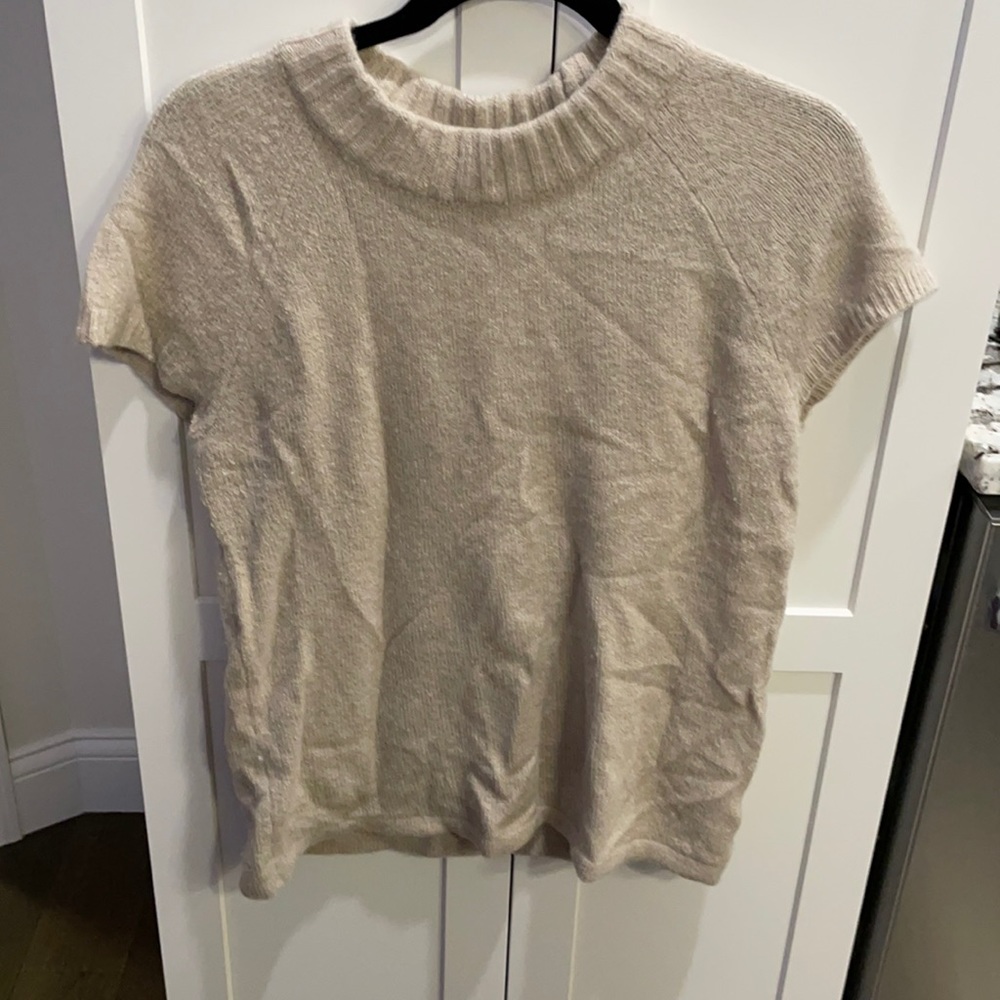 Sweater vest